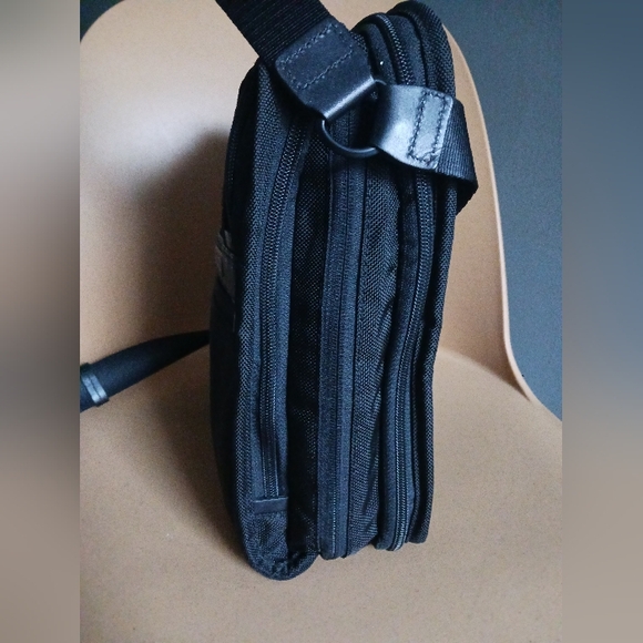 TUMI ALPHA small Pocket Crossbody Bag - Picture 9 of 13